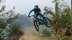 Aksi Sengit Pebalap di Gantasan Bike Park Banyuwangi