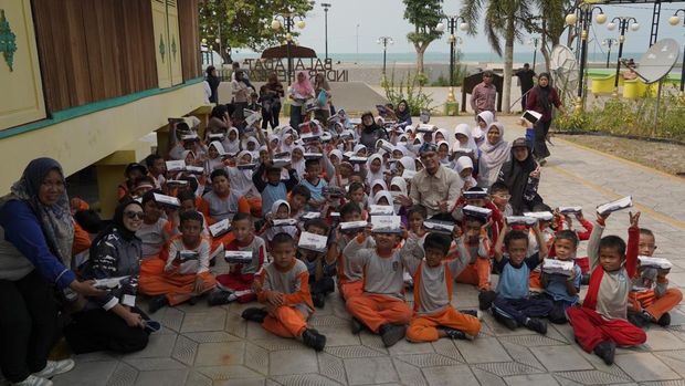 CT ARSA Foundation dan TNI AL Gelar Baksos dan Layanan Kesehatan Gratis di Kepri CT ARSA Foundation dan TNI AL Gelar Baksos dan Layanan Kesehatan Gratis di Kepri