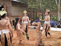 Kamus Kosakata Bahasa Paser Kaltim Sehari-hari