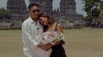 So Sweet! Marion Jola Dilamar Dennis Talakua di Pelataran Prambanan
