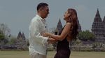 So Sweet! Marion Jola Dilamar Dennis Talakua di Pelataran Prambanan