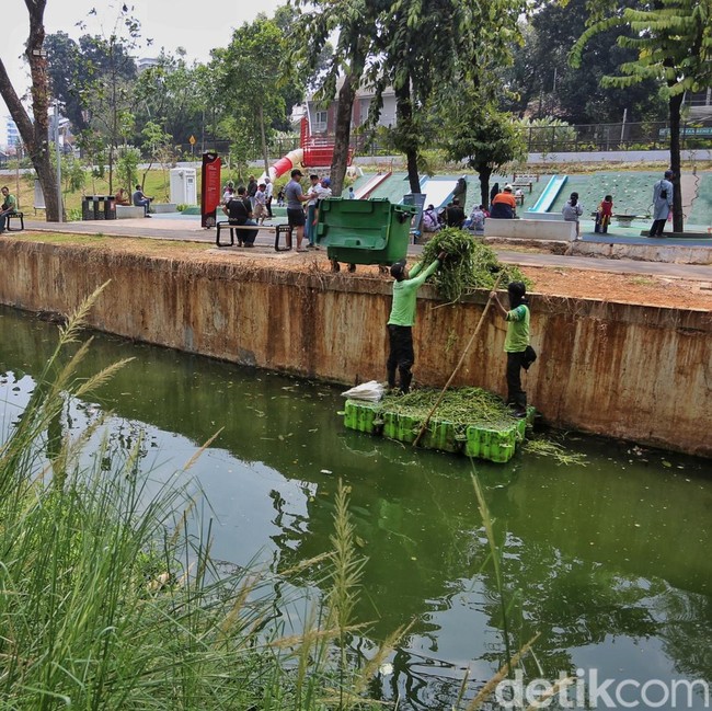 Menengok Anak Sungai Taman Bendera Pusaka yang Kini Lebih Bersih