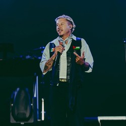 Macklemore Donasikan Rp 17,8 Miliar Bantuan Medis Anak Palestina