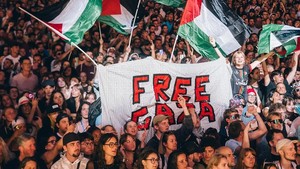 Macklemore sengaja memilih judul itu karena punya makna ganda. Salah satunya sebuah gedung di Universitas Columbia yang dijuluki Hinds Hall untuk mengenang Hind Rajab, seorang anak perempuan Palestina berusia 6 tahun yang tewas dalam konflik tersebut. Foto: Macklemore/ Instagram