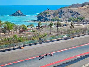 Itinerary Wisata di Mandalika, Bisa Jalan-Jalan Sambil Nonton MotoGP