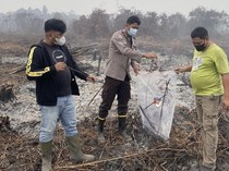 Polisi Olah TKP Lahan yang Diduga Dibakar Anggota DPRD Mempawah