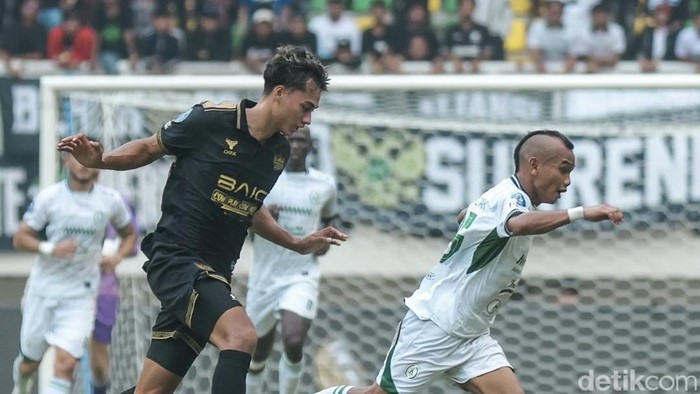 Laga antara Dewa United vs PSS Sleman di Banten International Stadium, Minggu (20/9/2026).