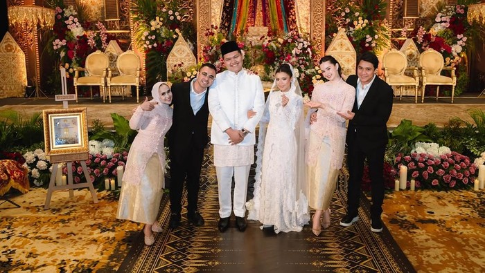 Raffi Ahmad jadi saksi untuk pernikahan adik almarhum Olga Syahputra.