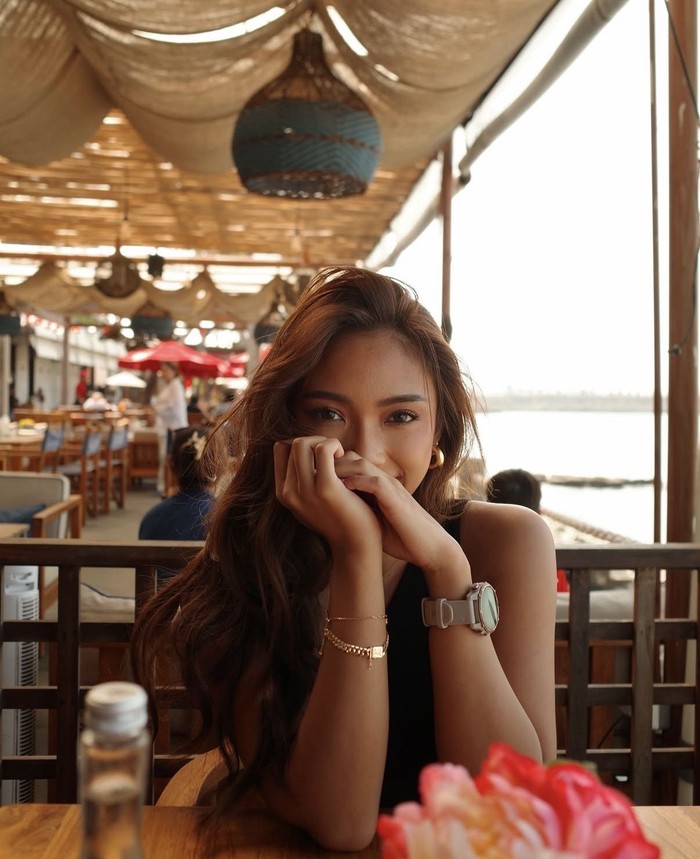 Romantis! Marion Jola Ngedate di Resto dan Kafe bareng Tunganannya