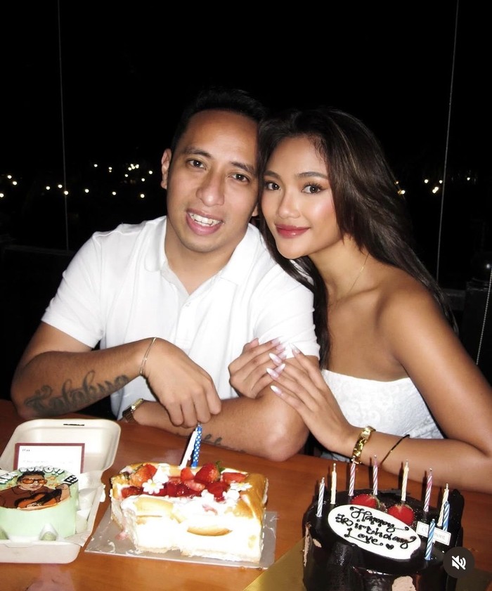 Romantis! Marion Jola Ngedate di Resto dan Kafe bareng Tunganannya