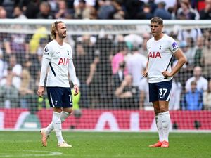 Robertson Sebut Tottenham Butuh 2 Hal Ini