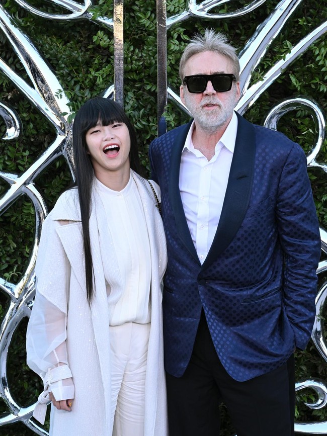 Potret Langka Nicolas Cage dan Istri, Aktris Jepang yang Lebih Muda 31 Tahun