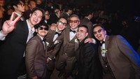 Malam resepsi Andre dan Amanda intimate. Para sahabat menikmati pesta yang digelar di The Dharmawangsa Hotel, Jakarta Selatan itu. Foto: Instagram @raffinagita1717