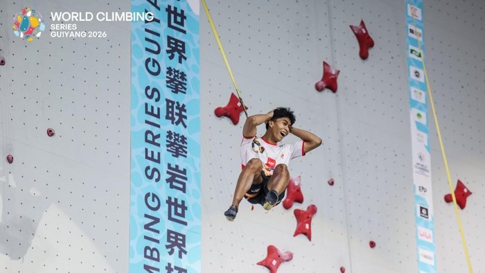 Antasyafi Robby Al-Hilmi, mahasiswa Unesa, meraih medali emas nomor Speed Individual Men dalam ajang World Climbing Series (WCS) 2026 di Guiyang, China.