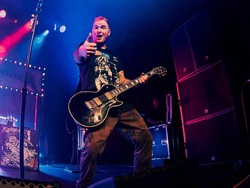 Chad Gilbert, Gitaris New Found Glory Meninggal Usai Melawan Kanker