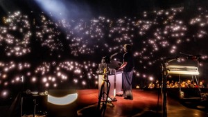 Sampai sekarang, Charlie Puth dan pihak promotor belum memberikan pernyataan publik. Gak ada juga penjadwalan ulang untuk konsernya. Foto: Charlie Puth/ Instagram