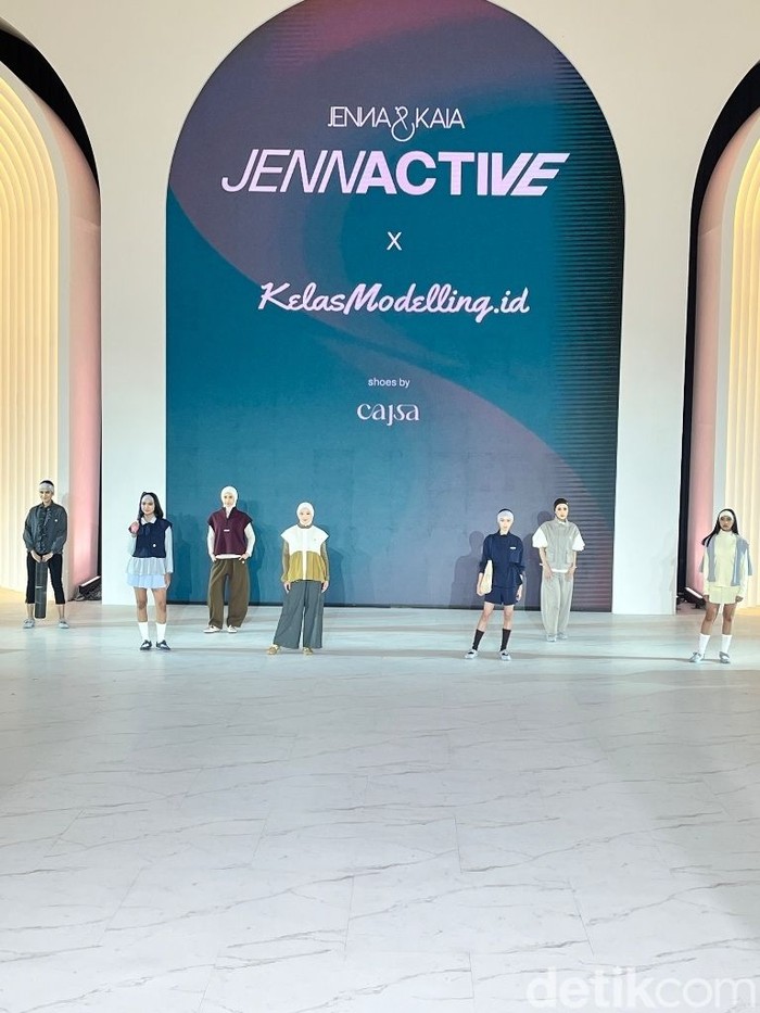 Fashion Nation 2026 menghadirkan debut busana olahraga Jenna Active dan koleksi musim gugur playful Haidee & Orlin bersama Kelas Modelling.id.