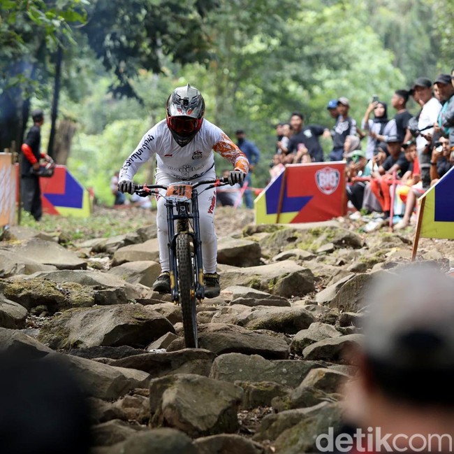 Gelaran Banyuwangi Ijen Geopark Downhill 2026