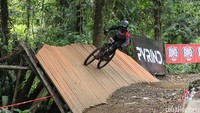 Ratusan pembalap tersebut datang dari Jawa Timur, Bali, Jepara, Solo, Salatiga, Yogyakarta, Cilacap, Bekasi, Jakarta, Bandung, Poso, hingga Mataram.  