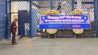 Hanum Mega merayakan ulang tahun ke-26 ini di salah satu tempat di stadion GBK, Jakarta. Foto: dok instagram Hallowica Annisya