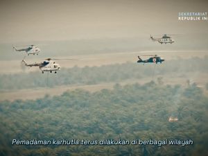 Seskab: 64 Pesawat dan 54 Ribu Personel Dikerahkan Tangani Karhutla