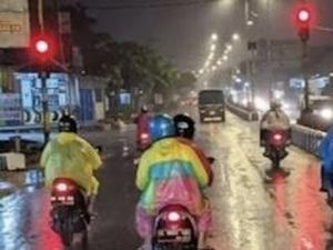 Alhamdulillah, Warga Lega Hujan Deras Akhirnya Guyur Nanga Bulik