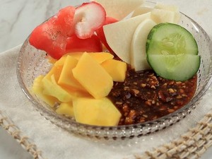 Punya Rasa Berbeda, Ini 5 Jenis Rujak dari Berbagai Daerah di Indonesia