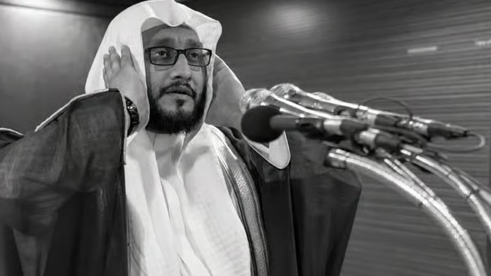 Kabar duka datang dari Masjidil Haram, Makkah. Syekh Ibrahim Al Madani, salah satu muazin Masjidil Haram, meninggal dunia pada Senin pagi (21/9/2026).