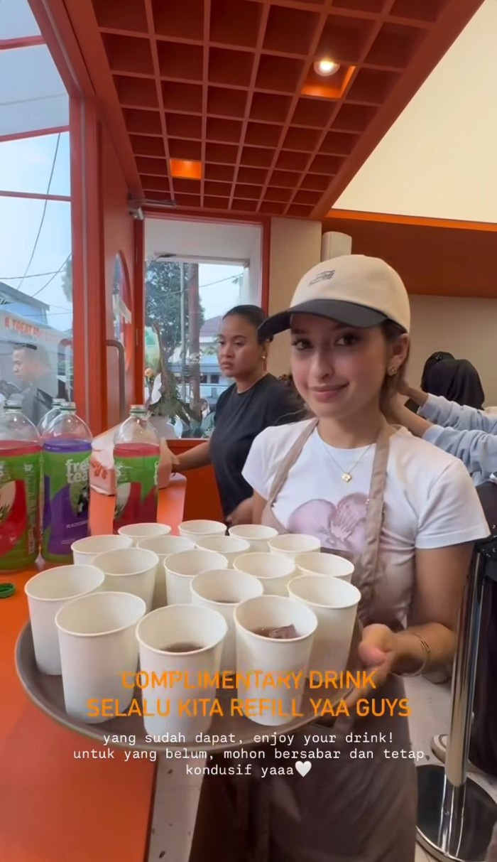 Jennifer Coppen Buka Gerai Chewy’s di Jakarta, Tokonya Langsung Diserbu!