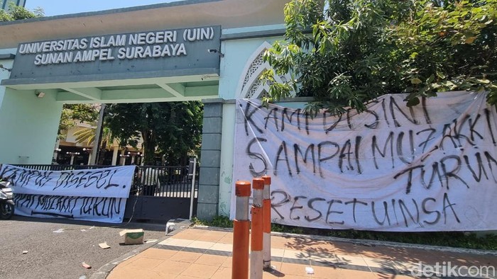 Kampus UINSA disegel