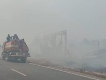 Karhutla Lalap 3 Bangunan Warga di Jalan Pangkalan Bun-Kotawaringin Lama