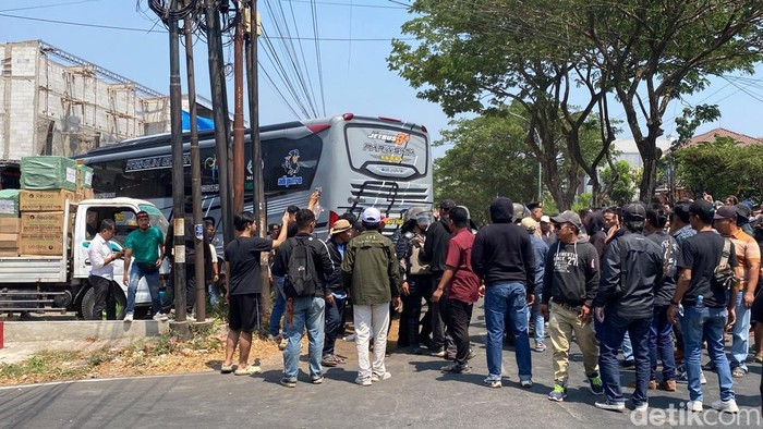 Suasana PN Semarang saat sidang pembacaan tuntutan Bupati Sudewo, Senin (21/9/2026).