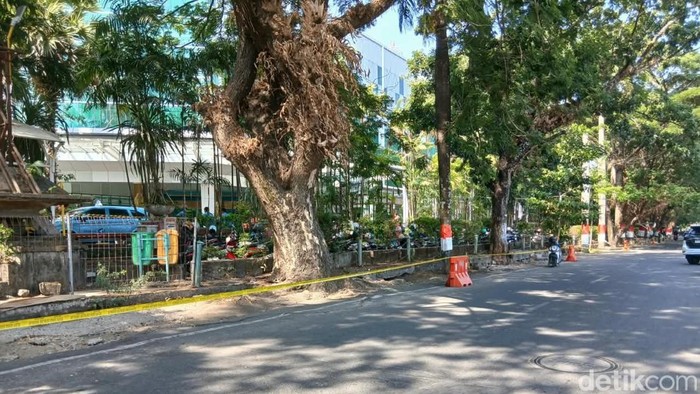 Kondisi terkini Jalan Mawas dekat MaRi Makassar pasca-jukir liar tebas ojol.
