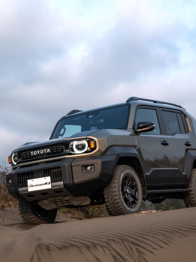 Menguji Land Cruiser FJ di Gurun Pasir Yogyakarta