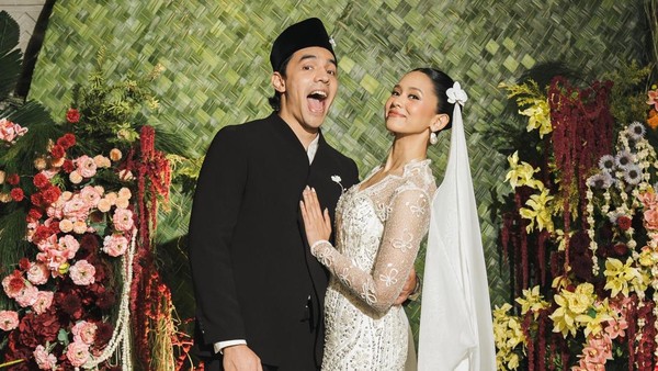 Givina Jelaskan Gak Cerita ke Banyak Orang Mau Nikah dengan Mario Caesar