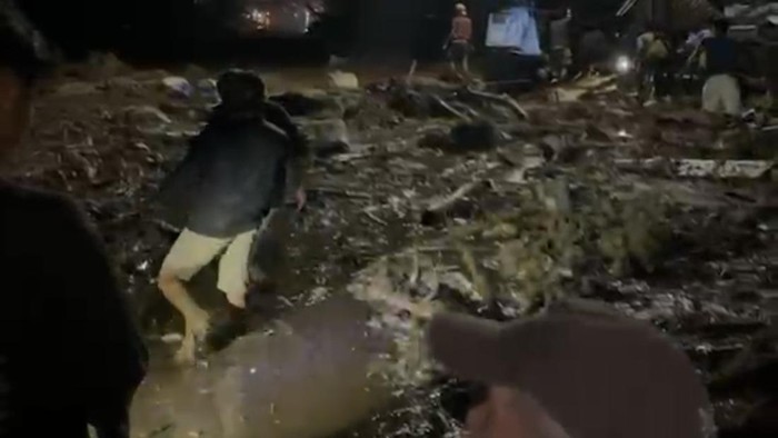 Material longsor dan banjir bandang di Solok, Sumbar. (Istimewa)