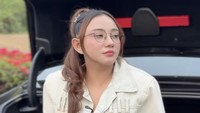 Meisita Lomania Unboxing Mobil Hasil Ditipu Eks Pacar: Tebus Rp 1,1 Miliar
