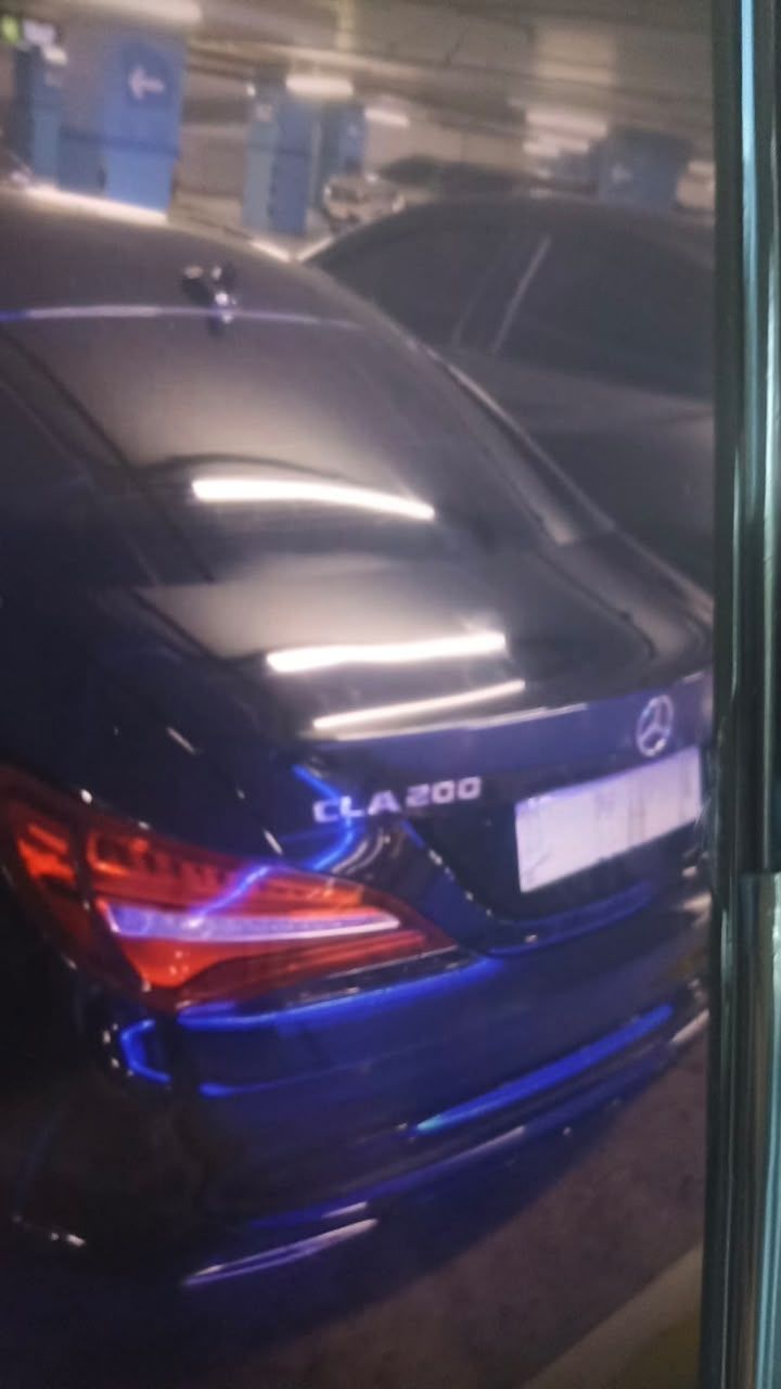 Mobil Mercy milik Vinna Ledy yang disita KPK (dok. Istimewa)