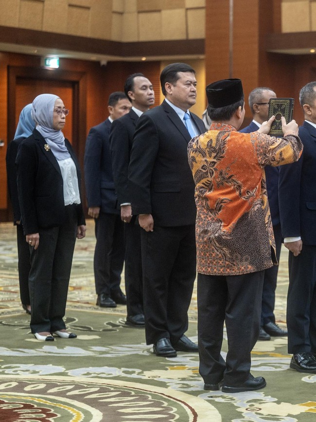 Momen Suahasil Melantikan Pejabat Pimpinan Tinggi Pratama Kemenkeu