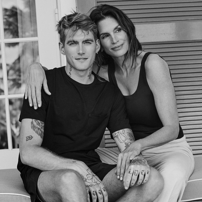 Foto: Kebersamaan Cindy Crawford dan Putranya yang Meninggal di Usia 27