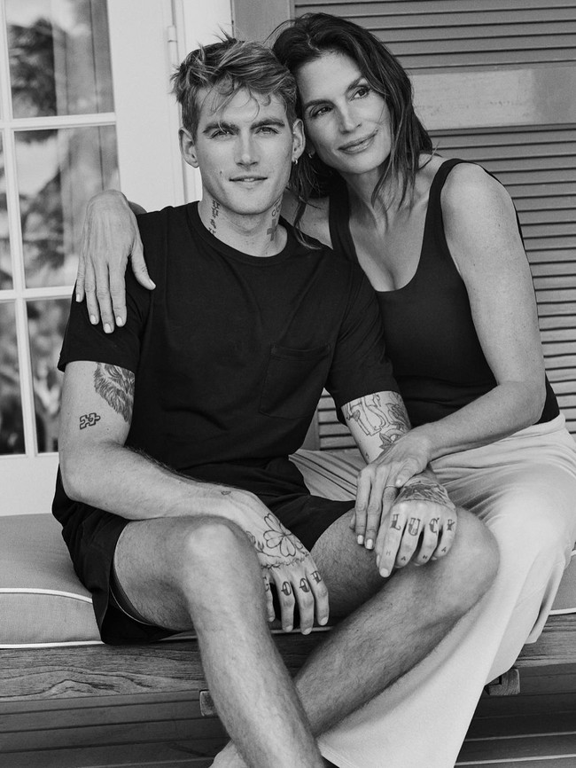 Foto: Kebersamaan Cindy Crawford dan Putranya yang Meninggal di Usia 27