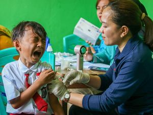 Program Imunisasi Anak Sekolah Kembali Digelar di Labuan Bajo Pascagempa