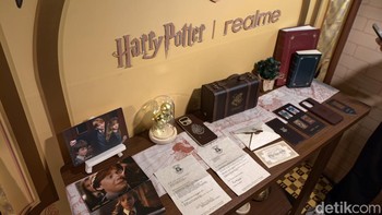 Ini Harry Potter x realme Pop-Up Bus Realme menghadirkan Pop-Up Bus “Welcome to Hogwarts” di Indonesia sebagai bagian dari perayaan peluncuran Realme 16 Pro Harry Potter Edition. Foto: Adi FR/detikINET