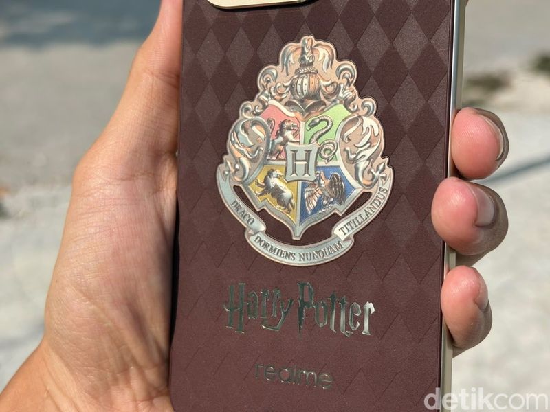 realme 16 Pro Harry Potter Edition: Siap Bawa Sihir Hogwarts ke Tanganmu realme 16 Pro Harry Potter Edition
