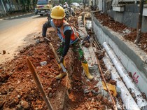 Revitalisasi Trotoar Jalan KH Abdullah Syafei Tebet, Ditargetkan Rampung November