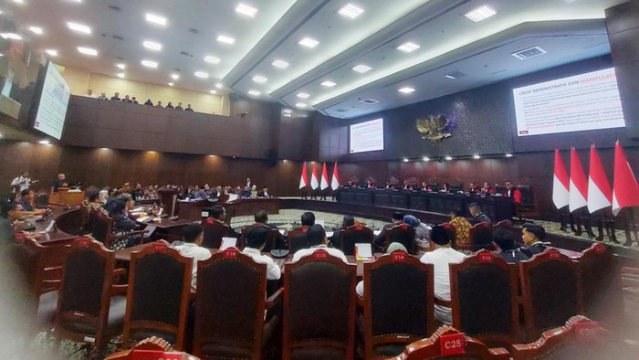Sidang gugatan syarat pendidikan pencalonan Gibran di MK, 21 September 2026 (Mulia/detikcom)