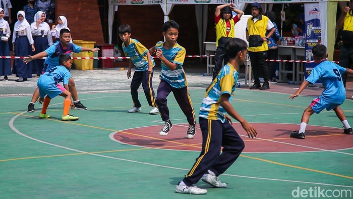 Siswa Adu Ketangkasan di Kejuaraan Hadang