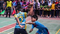 Sebanyak 364 siswa dari 52 sekolah mengikuti kejuaraan olahraga tradisional hadang tingkat Kota Jakarta Barat.
