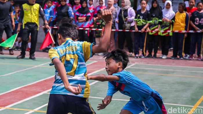 Siswa Adu Ketangkasan di Kejuaraan Hadang