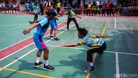 Kegiatan tersebut digelar untuk mengenalkan kembali permainan tradisional kepada generasi muda sekaligus menjaga warisan budaya Indonesia.